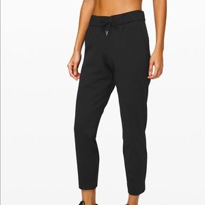 Lululemon on the fly 7/8 pant